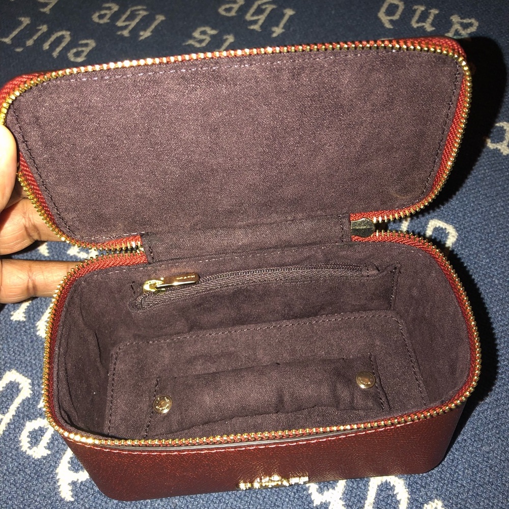 Coach Metallic Vanity Case *REPOSH* - Picture 5 of 5